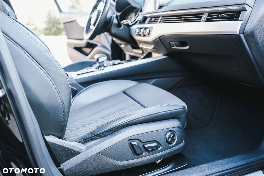 Audi A4 Avant 40 TDI S Line S tronic - 32