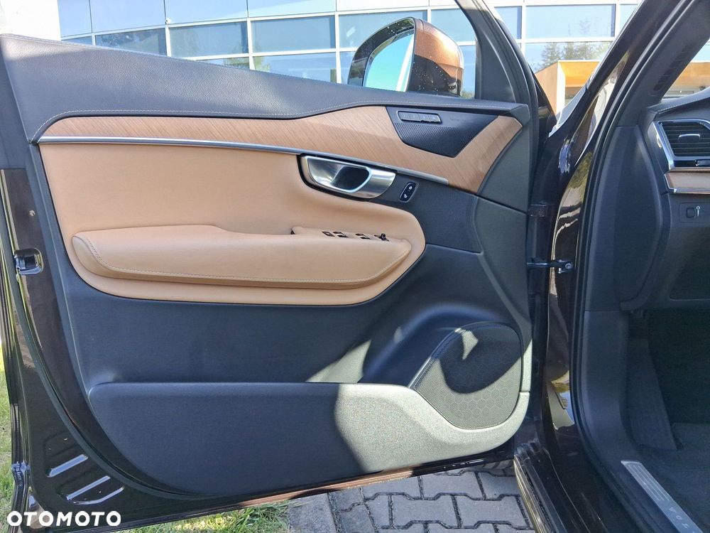 Volvo XC 90 - 18