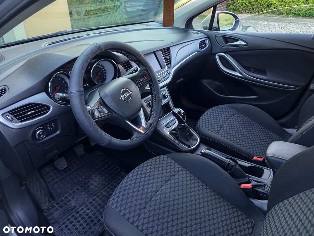 Opel Astra 1.4 T Dynamic S&S - 9