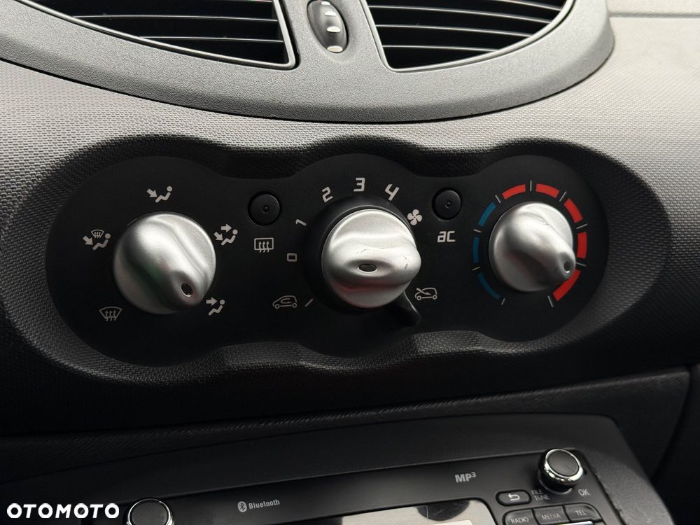 Renault Twingo 1.2 16V Wind Euro5 - 17