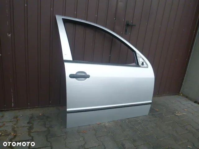 DRZWI PRAWY PRZÓD PRAWE PRZEDNIE SKODA FABIA I KOMPLETNE - 10