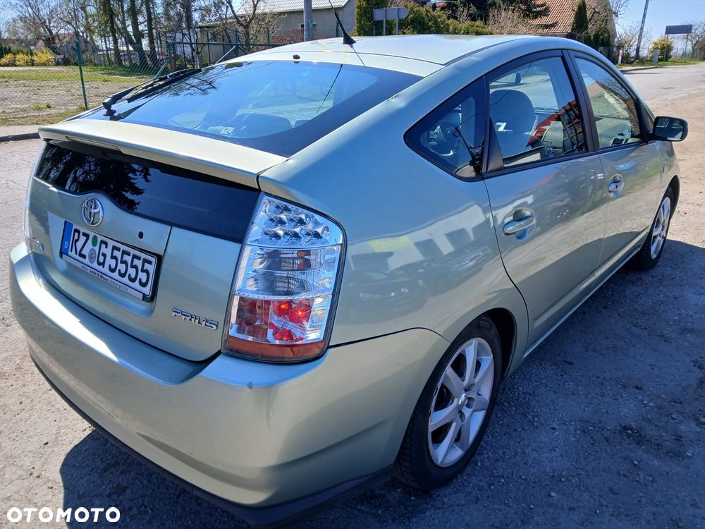 Toyota Prius 1.5 VVT-i Sol (nav) - 4