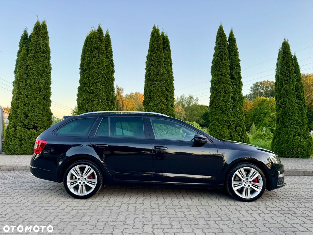 Skoda Octavia 2.0 TDI (Green tec) DSG RS - 28