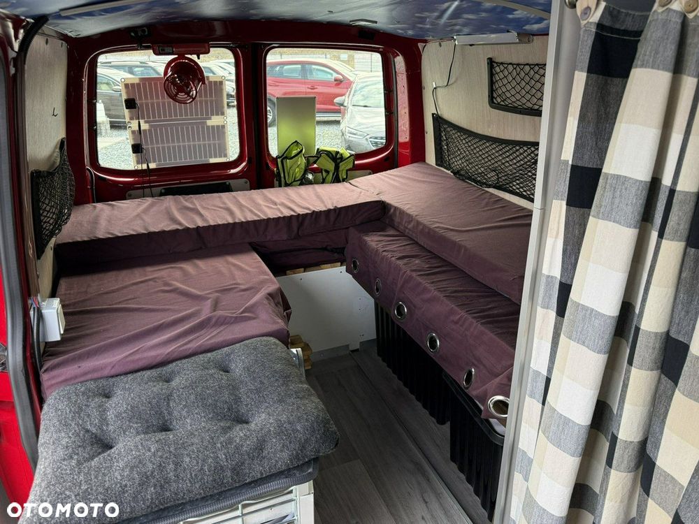 Volkswagen Transporter - 21