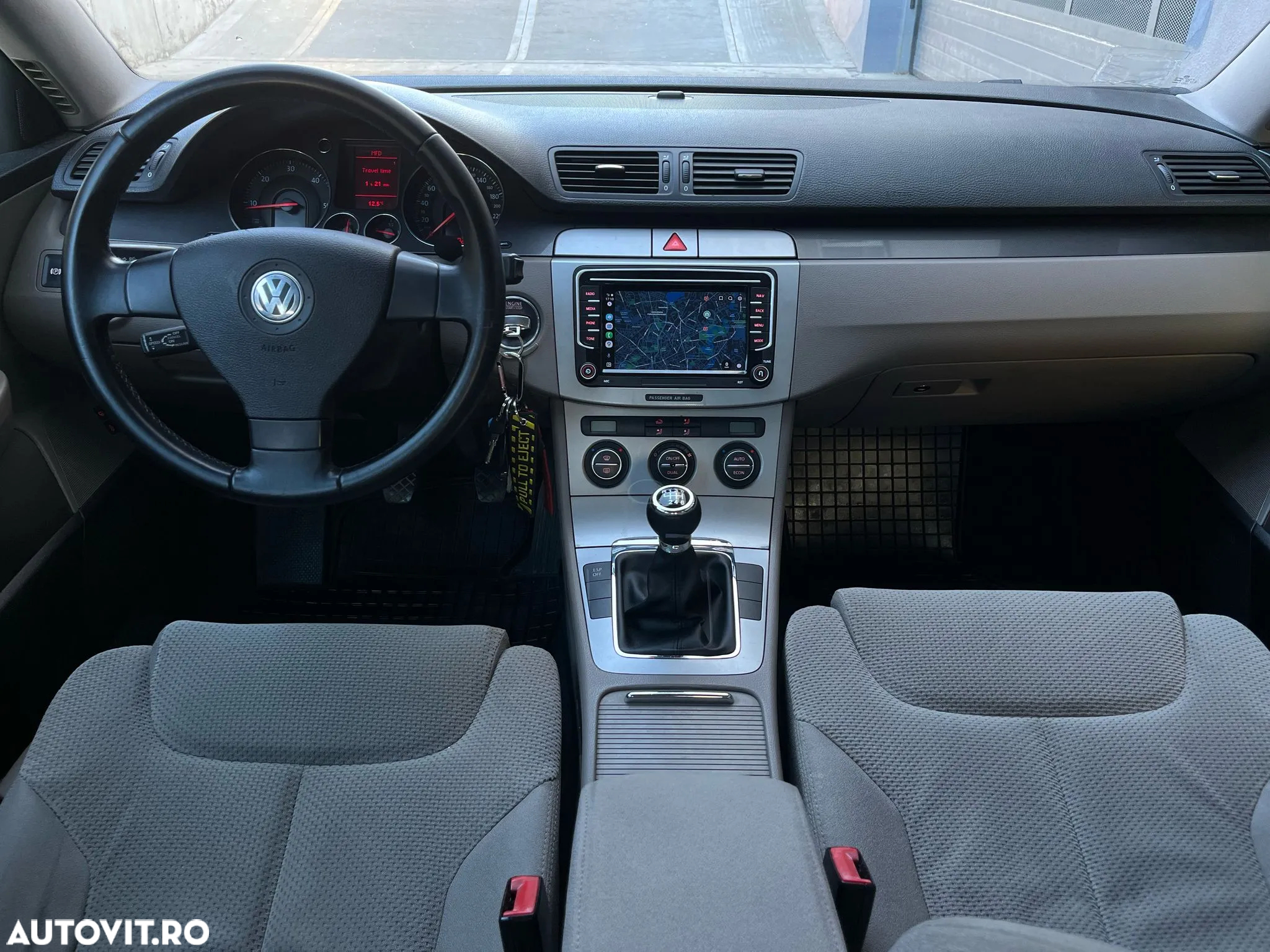 Volkswagen Passat - 9