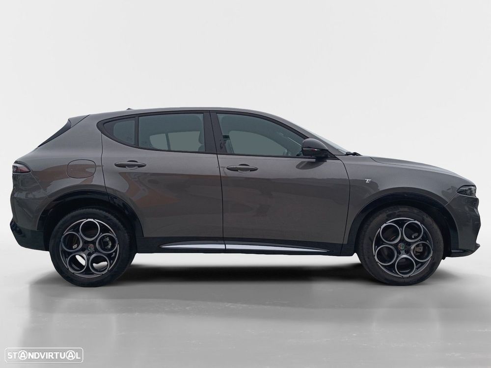 Alfa Romeo Tonale 1.5 Hybrid Ti - 6