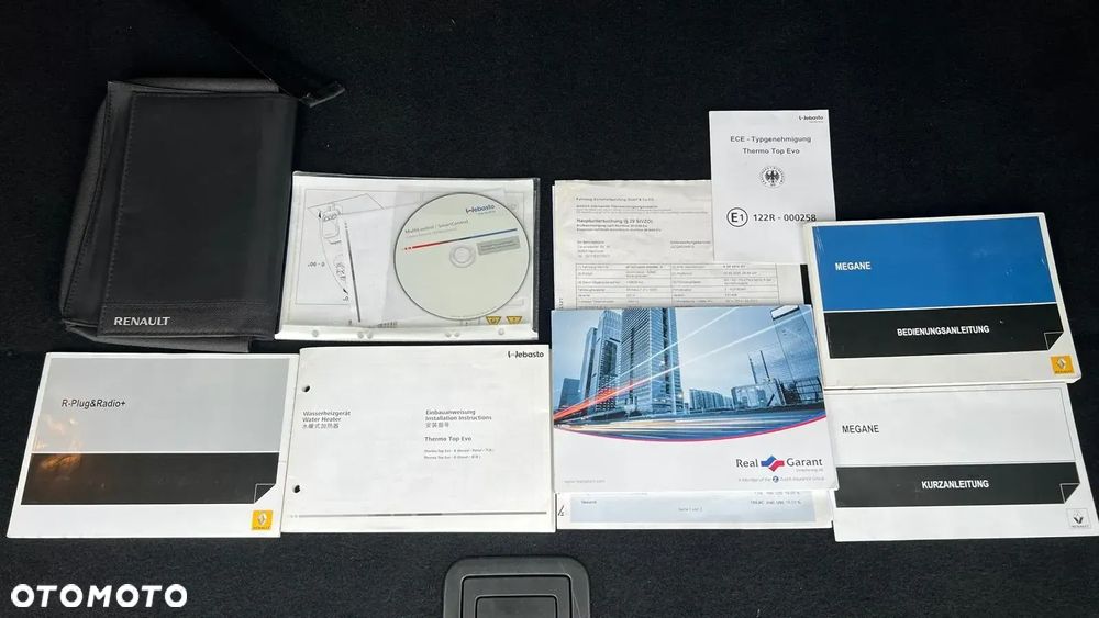 Renault Megane ENERGY dCi 110 Start & Stop Paris Business - 35