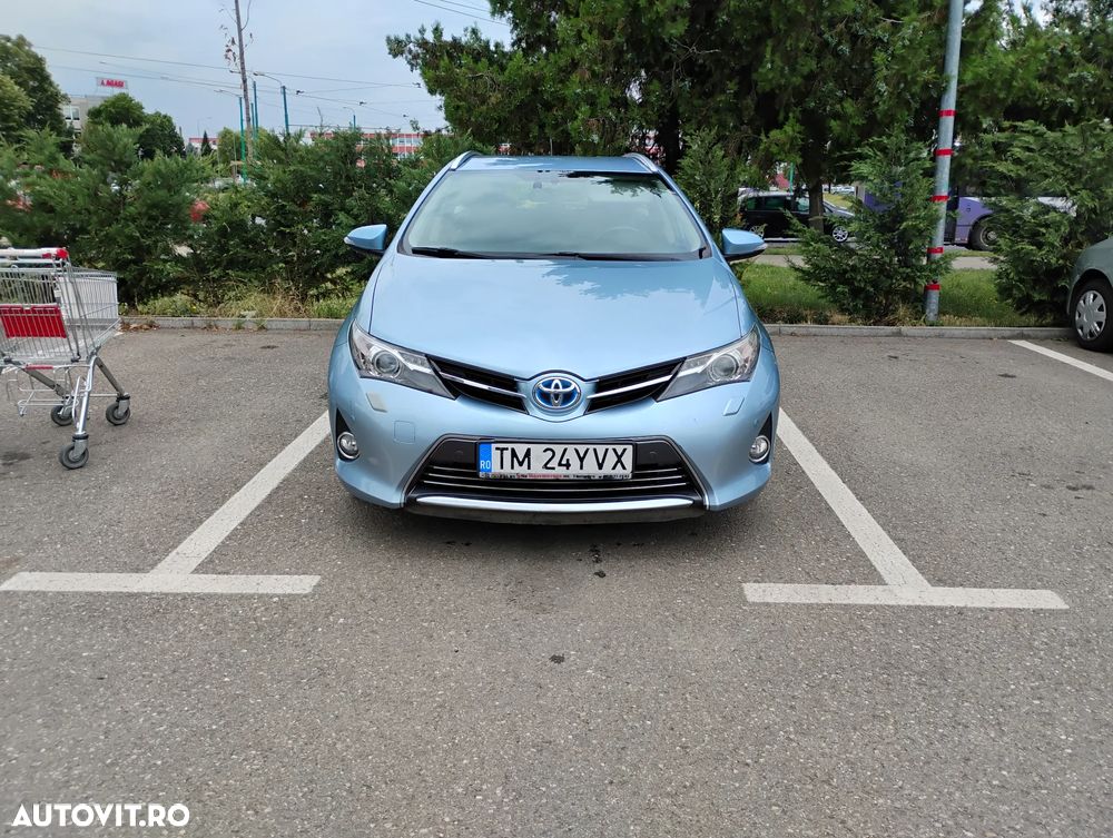 Toyota Auris 1.8 L VVT-i TS Hybrid Sol+ - 3