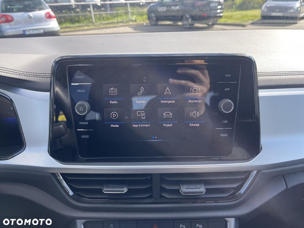 Volkswagen T-Roc - 14