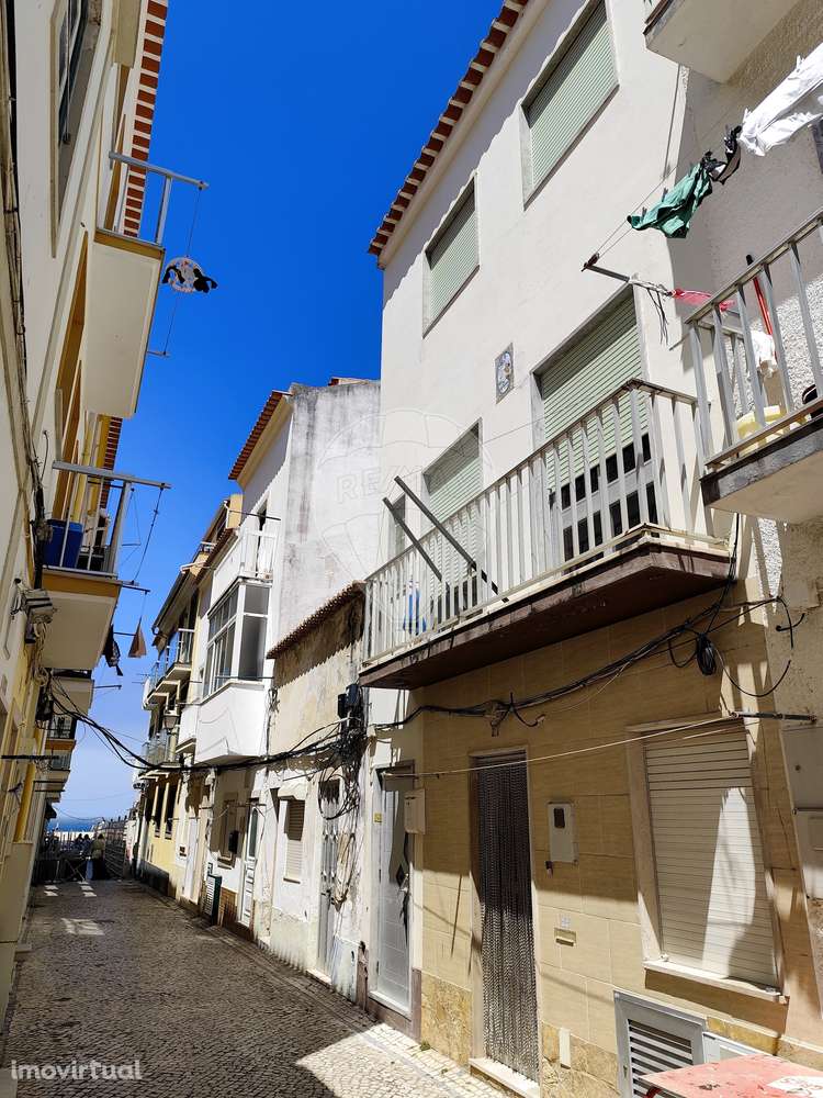 Apartamento T2 com Sotão situado no coração da Nazaré - Grande imagem: 4/27