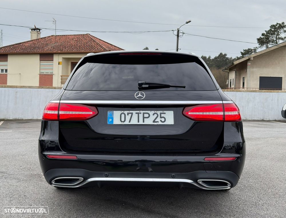 Mercedes-Benz E 220 d AMG Line 7L - 12