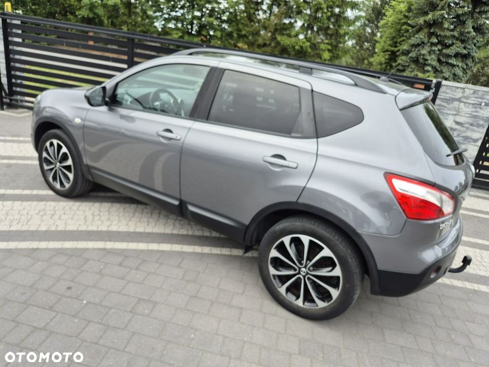 Nissan Qashqai - 2