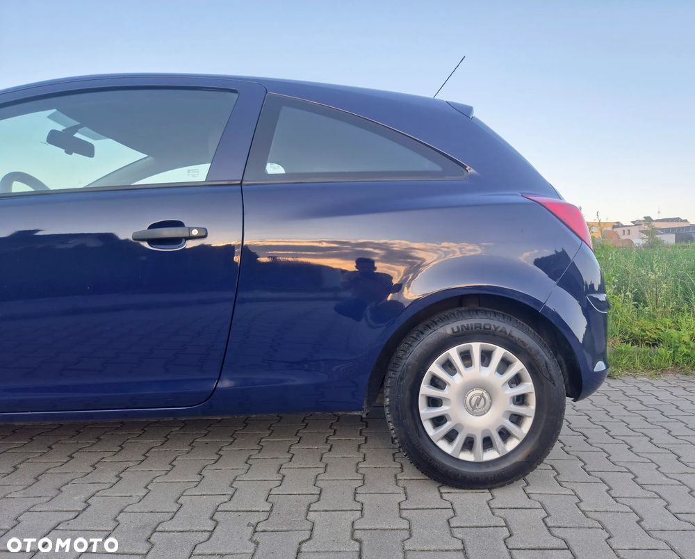 Opel Corsa 1.0 12V Essentia - 9