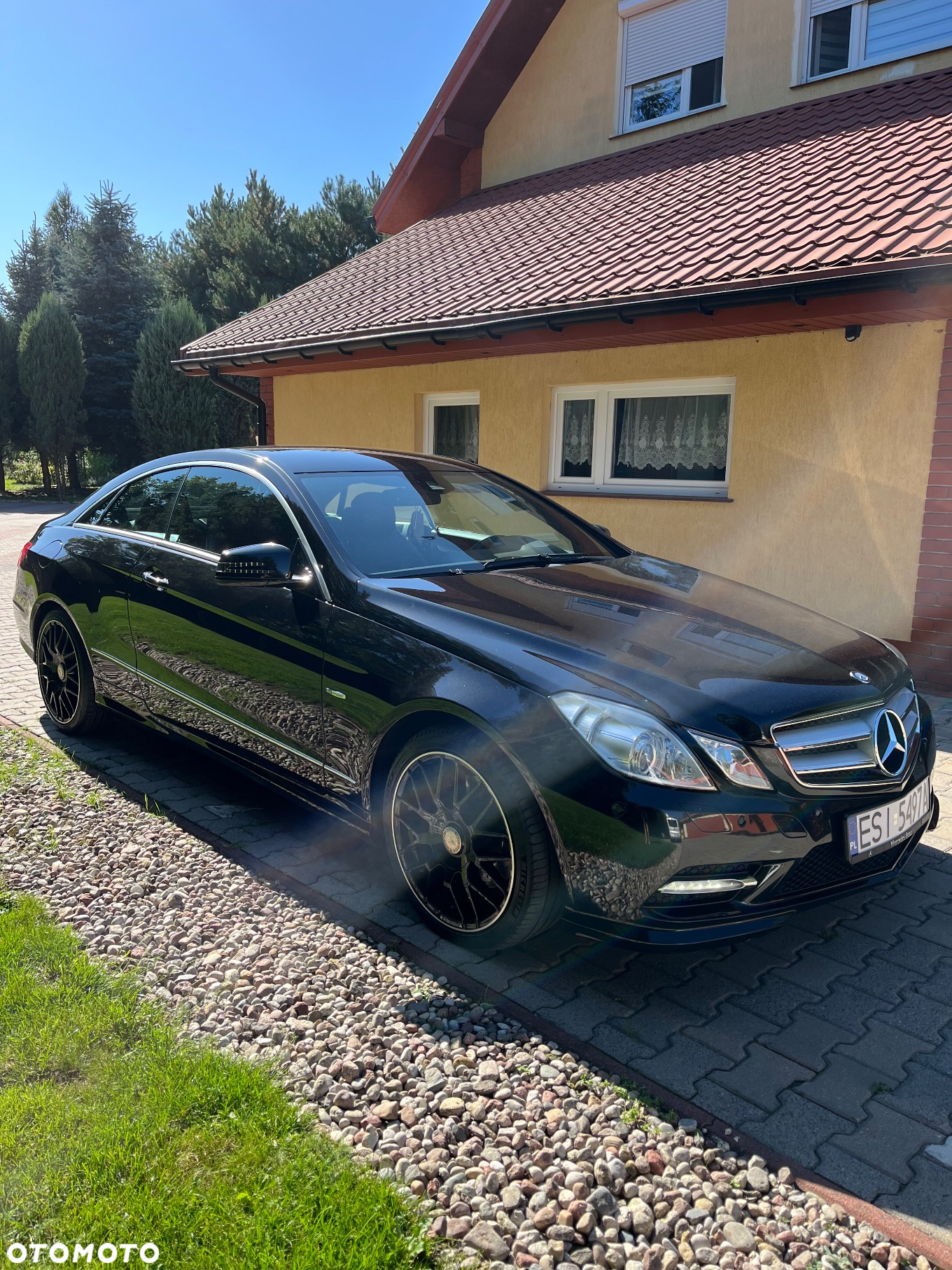 Mercedes-Benz Klasa E 350 CDI DPF Coupe BlueEFFICIENCY 7G-TRONIC Avantgarde - 4