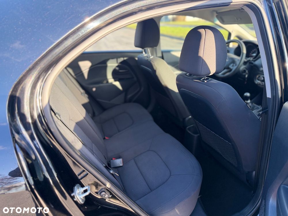 Kia Rio 1.2 Business Line - 8