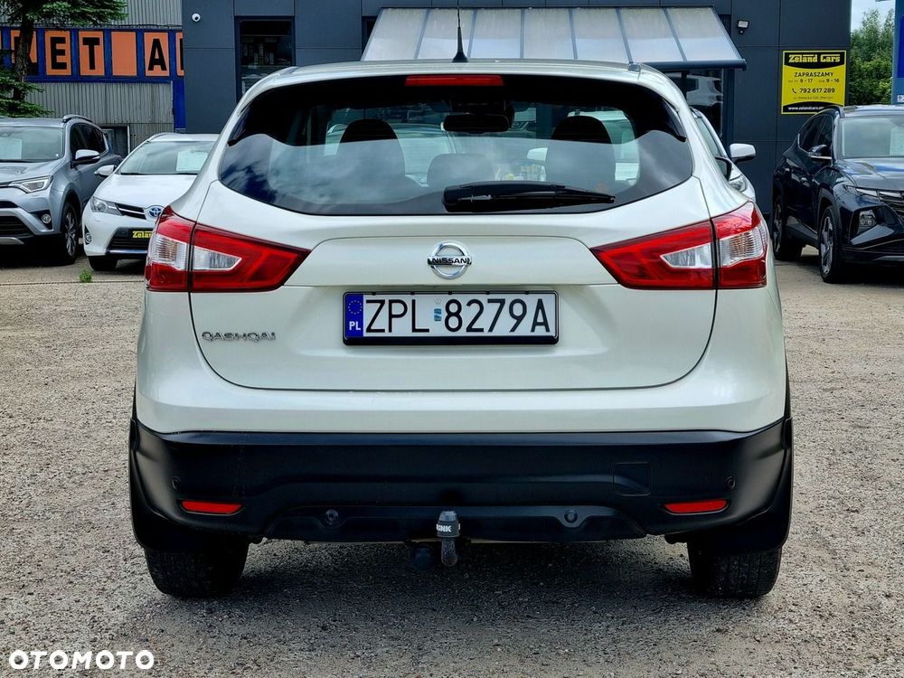 Nissan Qashqai 1.2 DIG-T Visia - 6