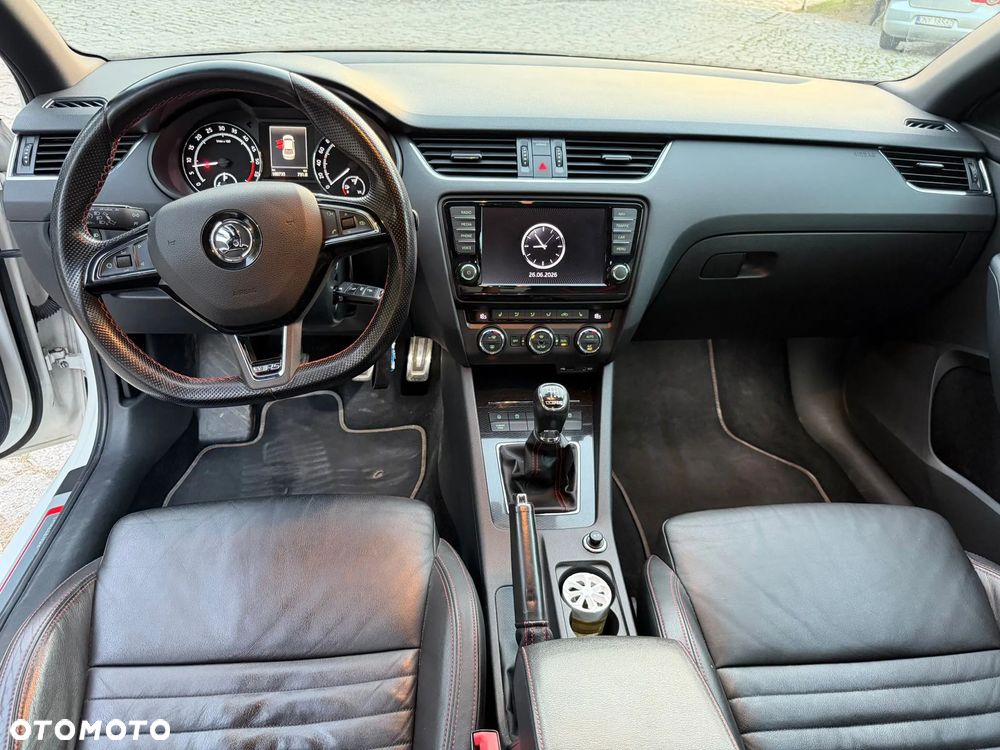 Skoda Octavia 2.0 TDI RS - 10