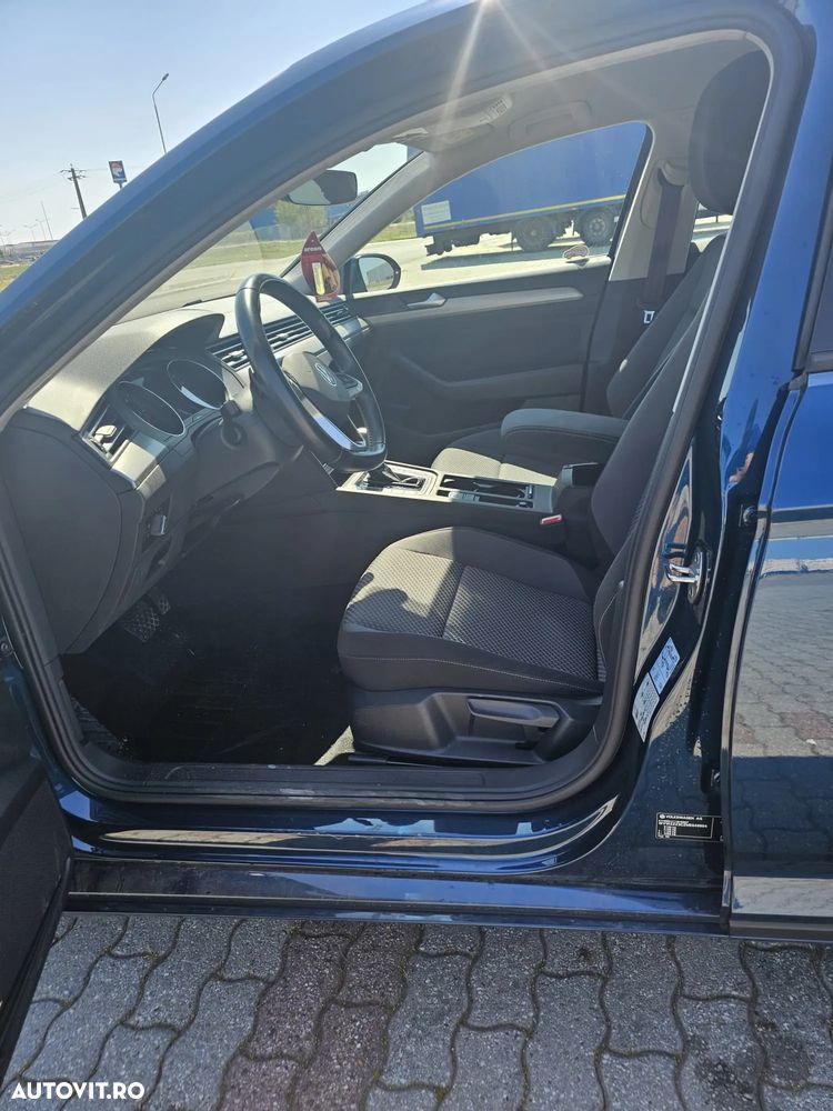 Volkswagen Passat 2.0 TDI DSG Advance - 9