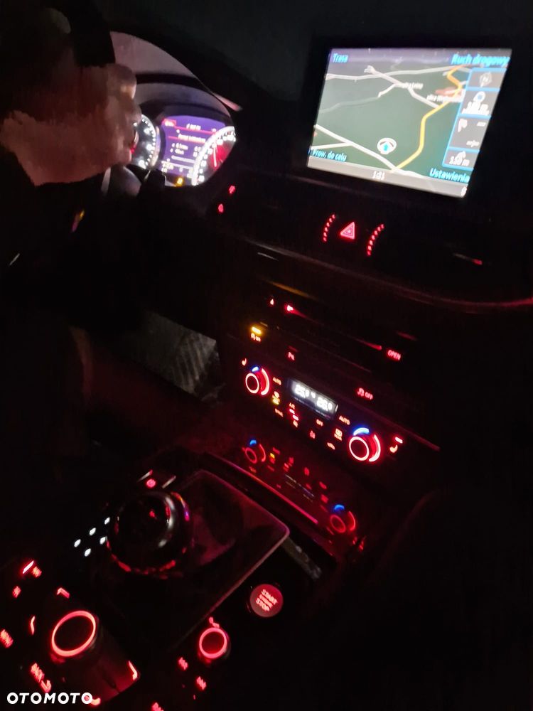 Audi A6 Avant 2.0 TDI Ultra - 9