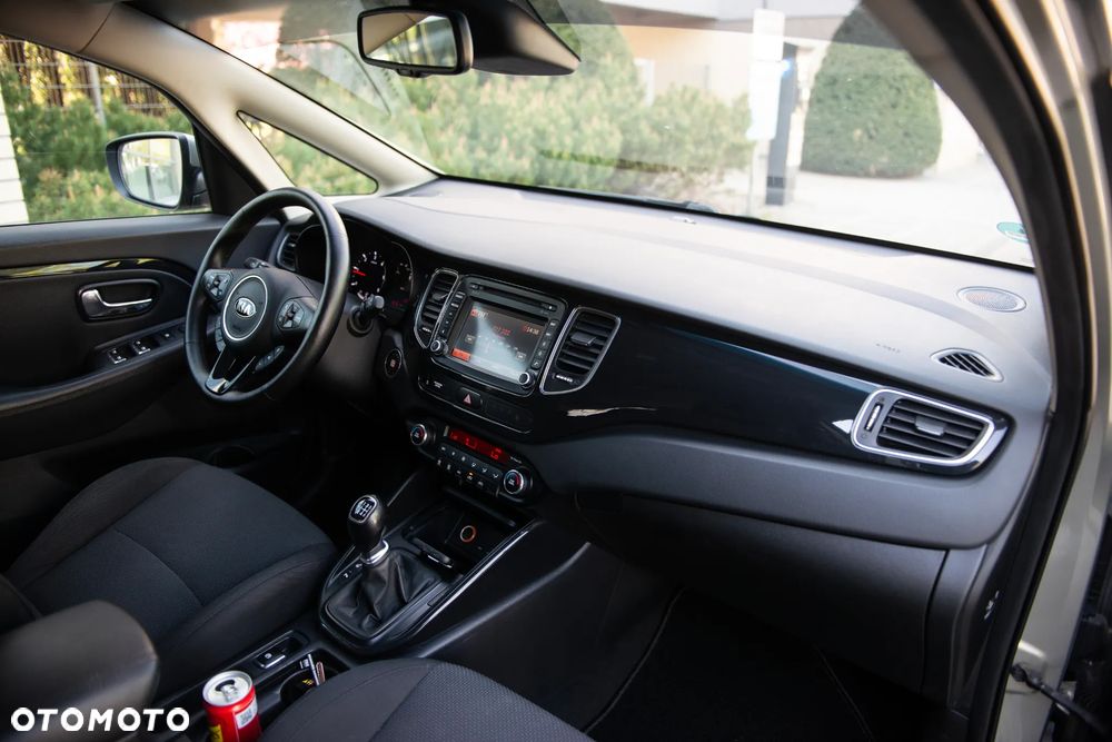 Kia Carens 1.7 CRDi Vision - 25