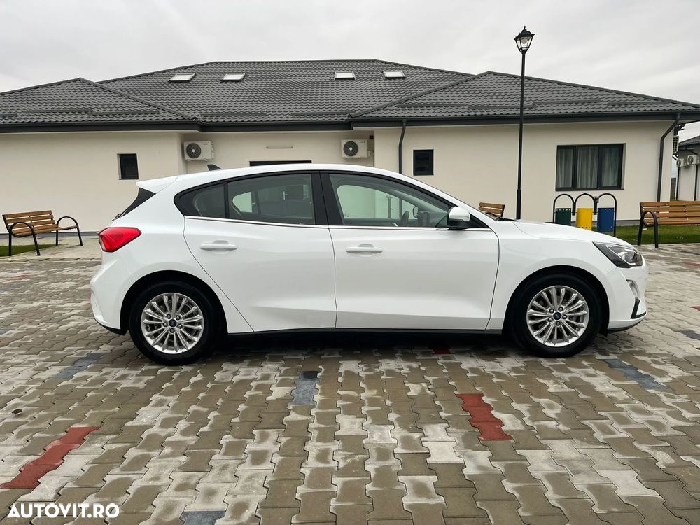 Ford Focus 1.5 EcoBlue Titanium Business - 12