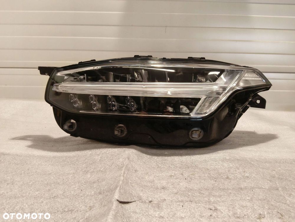 volvo xc90 lift full led przód strona lewa lampa przednia 32404715 - 1