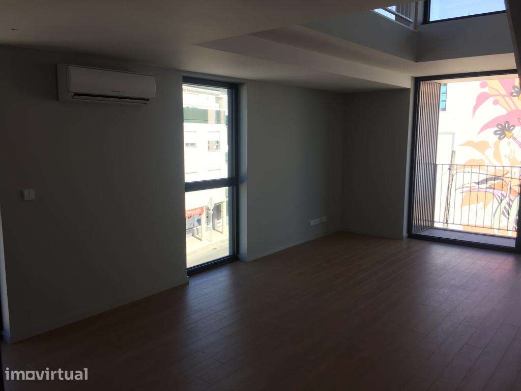Apartamento T1 Duplex no centro de Estarreja - Grande imagem: 3/9