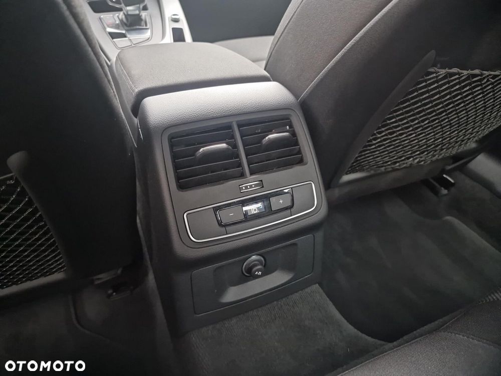 Audi A4 Limousine - 23