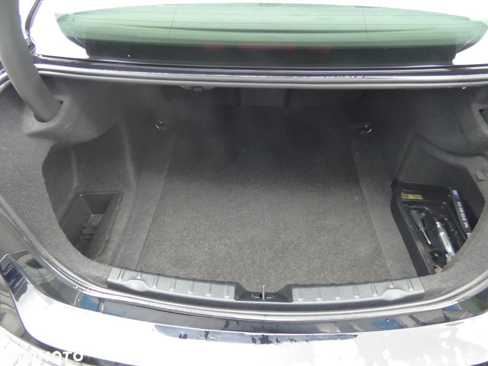 BMW Seria 3 - 16