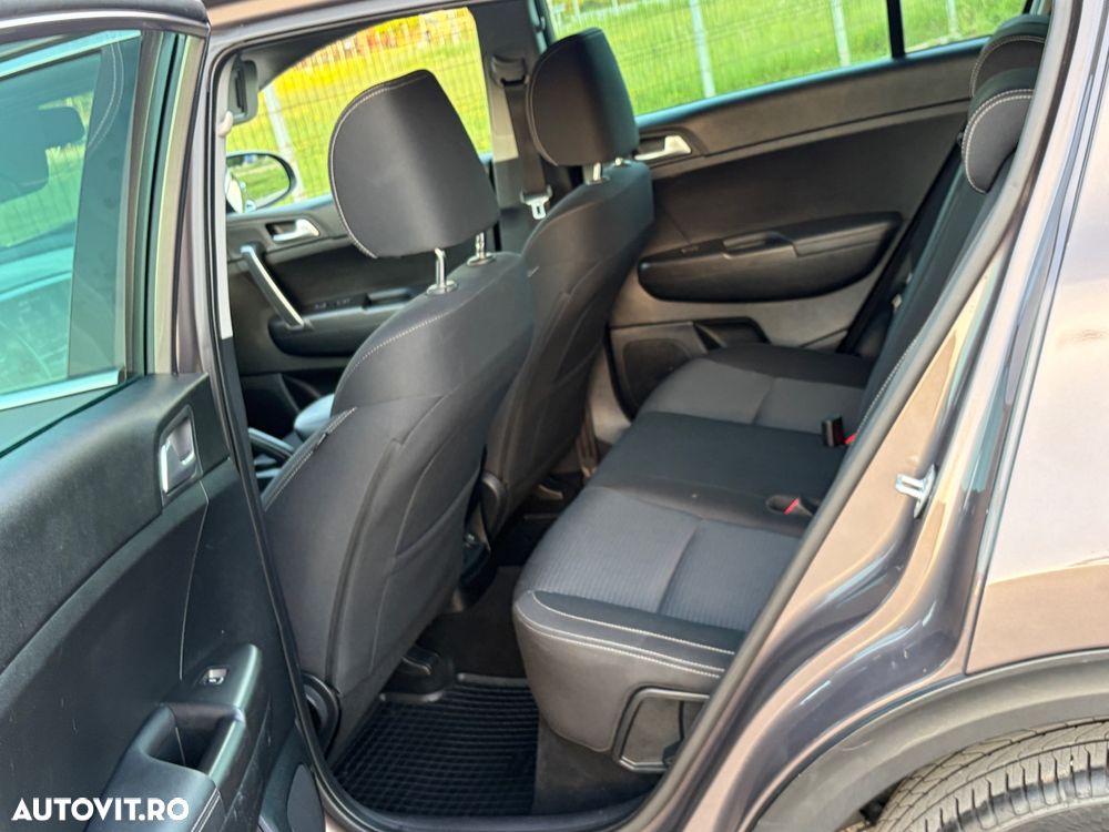 Kia Sportage - 12