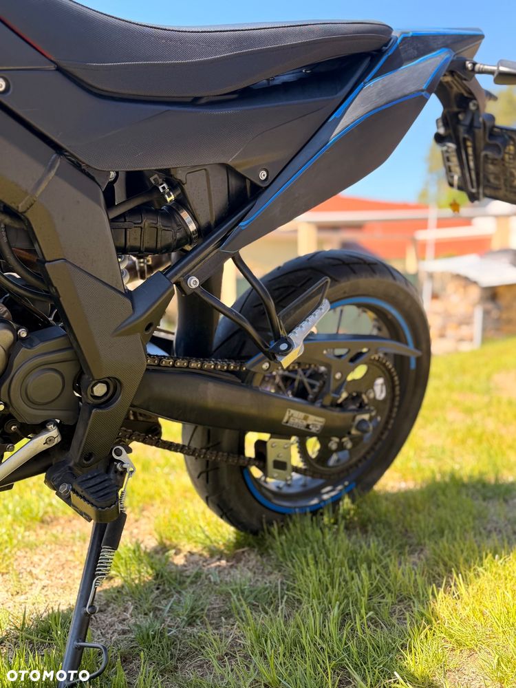 Aprilia SX - 8
