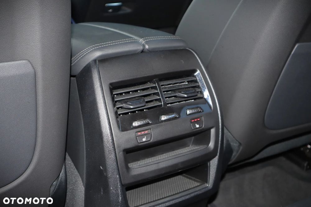 BMW X5 xDrive25d - 26