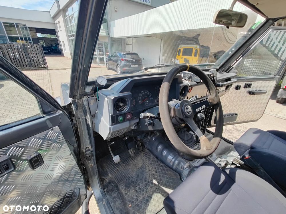 Toyota Land Cruiser - 13