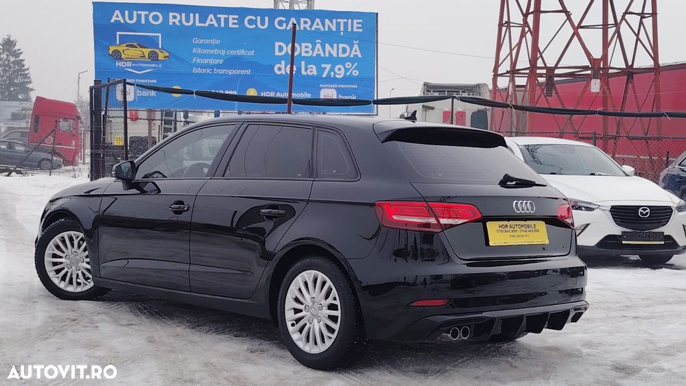 Audi A3 1.6 TDI ack (clean diesel) S line Sportpaket - 8