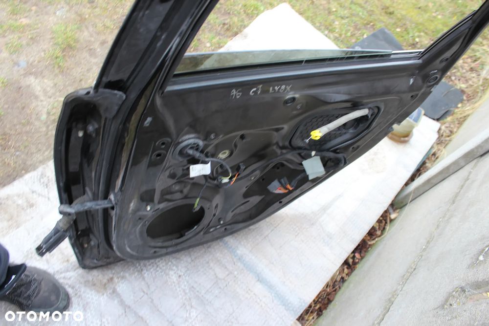 DRZWI TYLNE PRAWE AUDI A6 C7 AVANT LY8X 2015 - 17