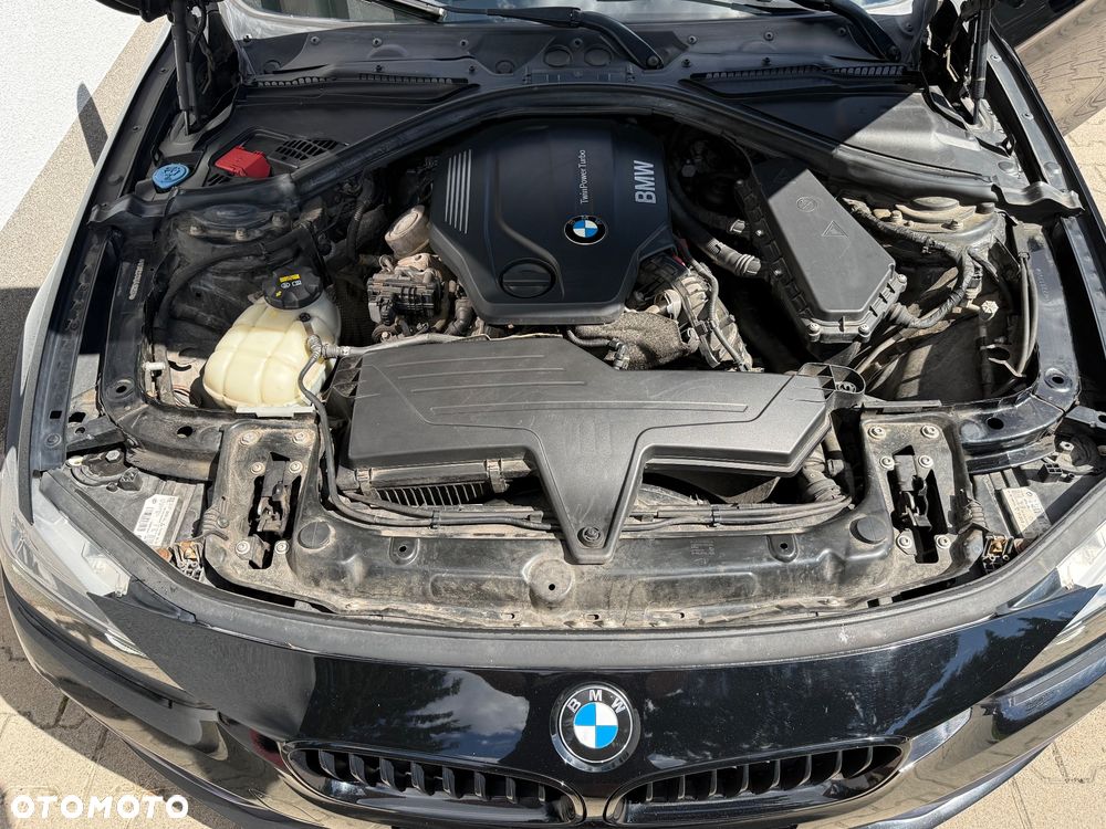 BMW Seria 3 325d Sport Line Shadow - 25