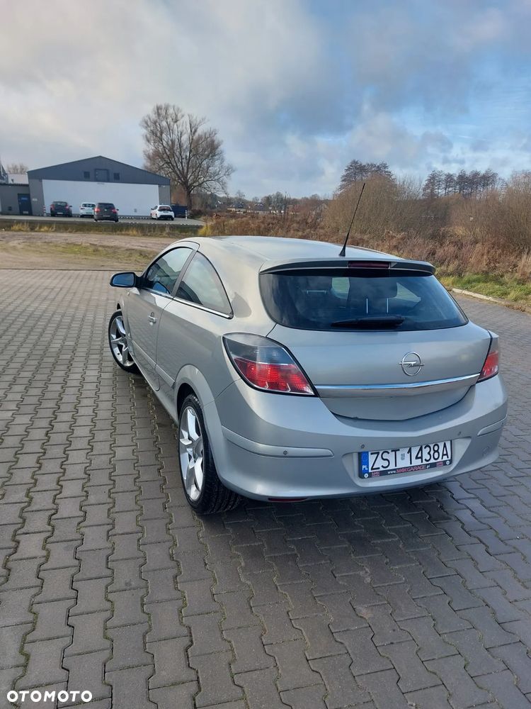 Opel Astra ver-1-9-cdti-cosmo - 7