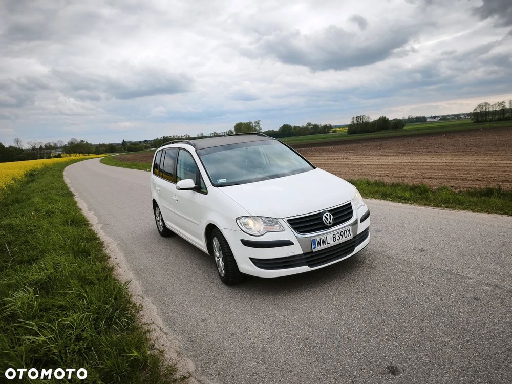 Volkswagen Touran 1.9 TDI Highline - 9