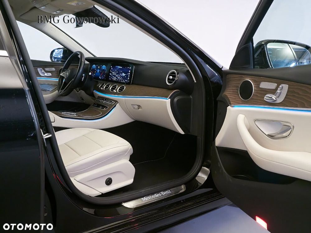 Mercedes-Benz Klasa E 220 d 4-Matic AMG/Avantgarde - 8