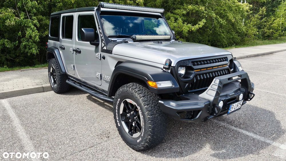 Jeep Wrangler - 18