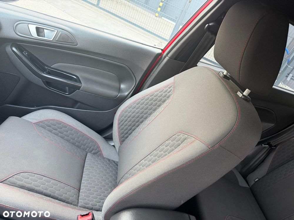 Ford Fiesta 1.0 EcoBoost S&S ST-LINE - 22