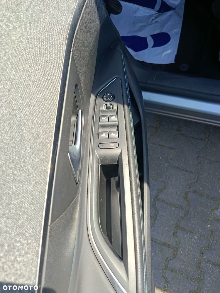 Peugeot 5008 1.5 BlueHDi Allure Pack S&S - 12