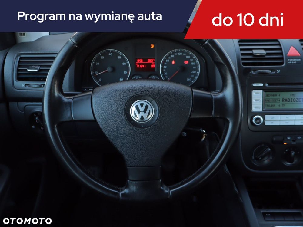 Volkswagen Golf - 18