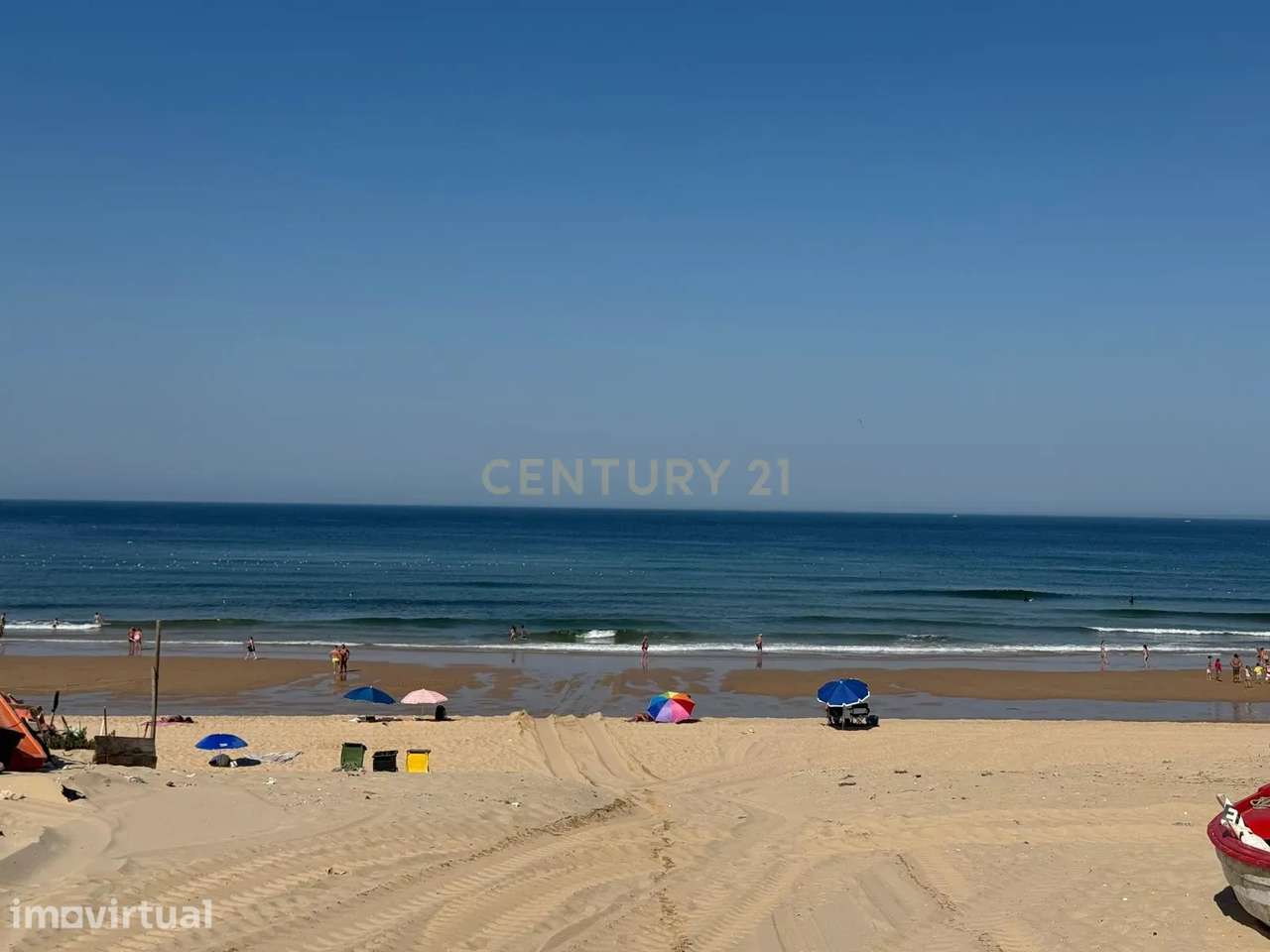 Moradia e restaurante na primeira linha da praia - Fonte da Telha - Grande imagem: 2/15