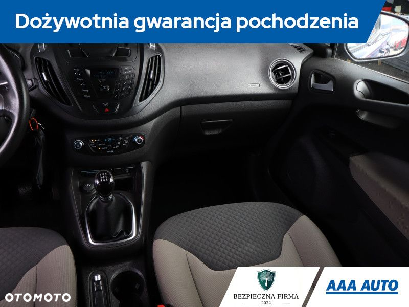 Ford Tourneo Courier - 9