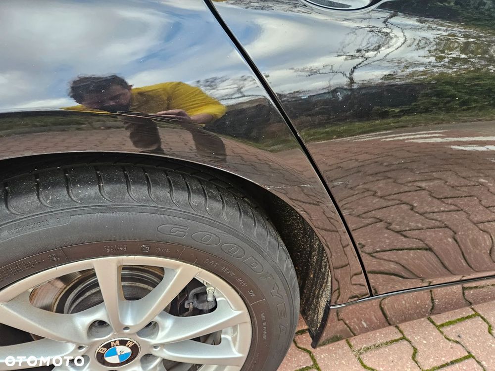 BMW Seria 3 318d - 16