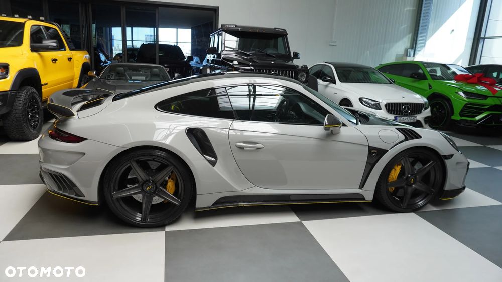 Porsche 911 Turbo S - 15