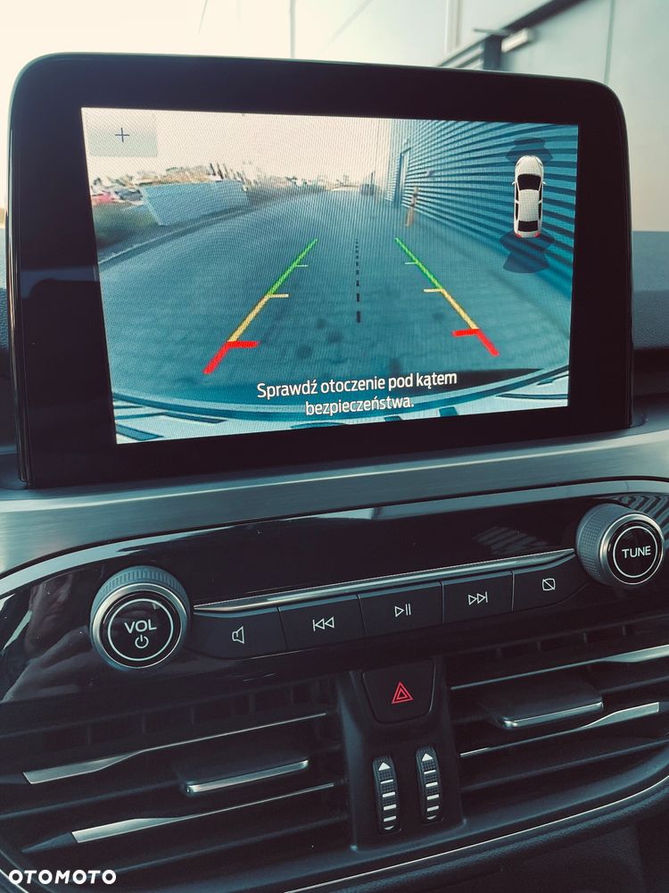 Ford Kuga 1.5 EcoBoost FWD Titanium X - 28