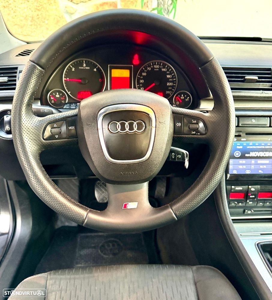 Audi A4 Avant 2.0 TDi S-line - 3