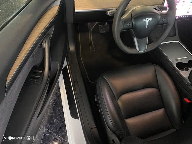 Tesla Model 3 Long Range Tração Traseira - 4